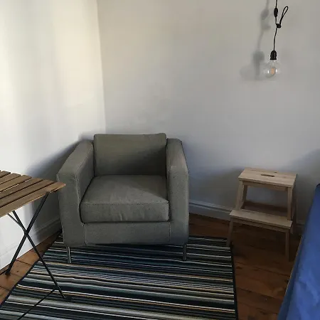 מלון Generaator 3*