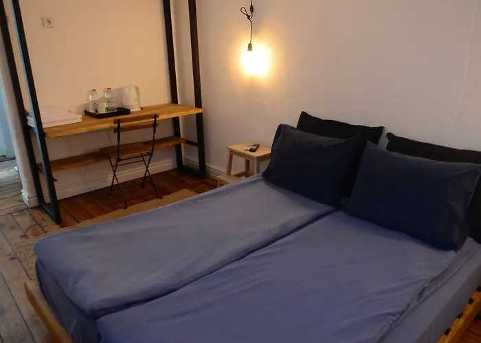 ホテル Generaator